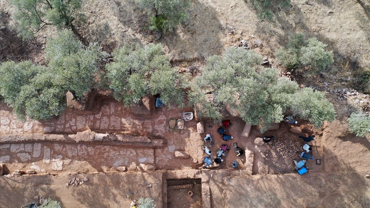 Nysa Antik Kenti'nde Kutsal Yol Çalışmaları Başladı