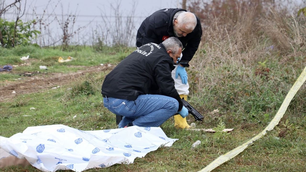 Sakarya'da Başından Vurulmuş Bir Adam Bulundu