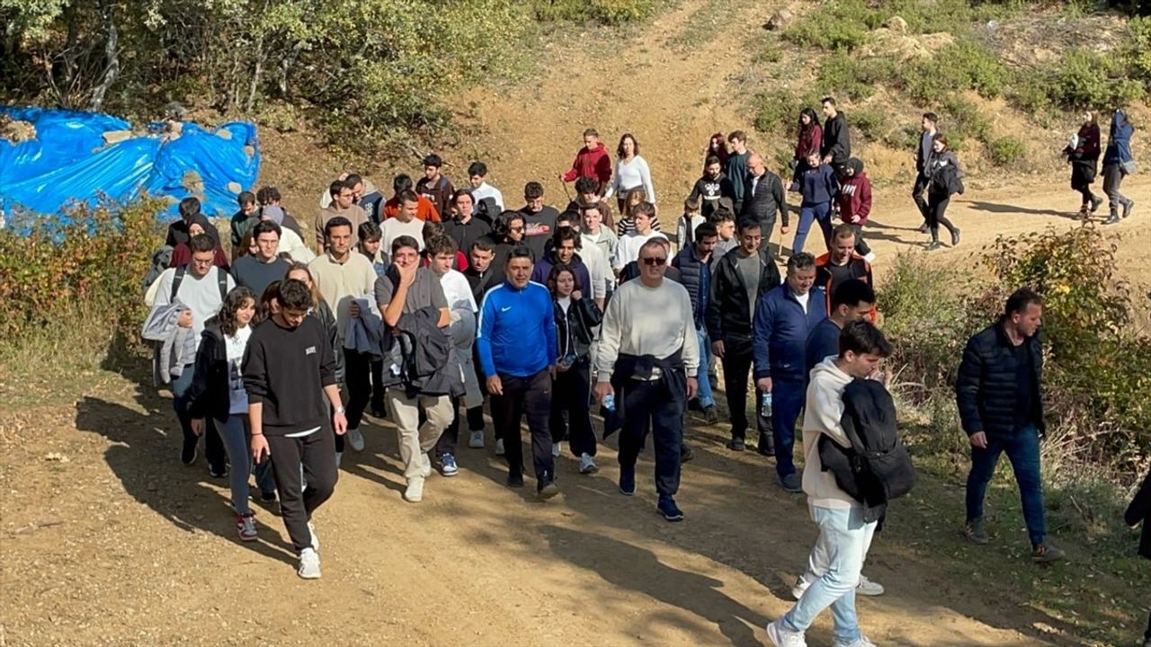 Sakarya'da Gençlerle Ayva Hasadı Etkinliği