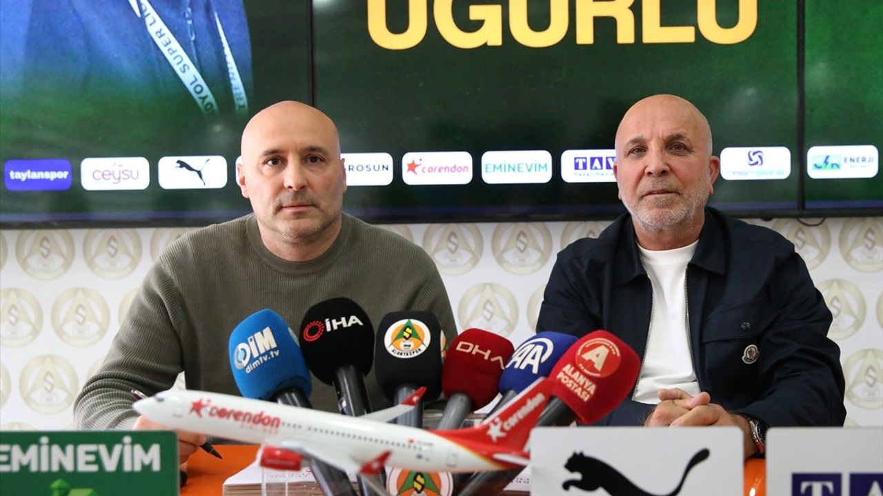 Sami Uğurlu Alanyaspor'un Yeni Teknik Direktörü Oldu