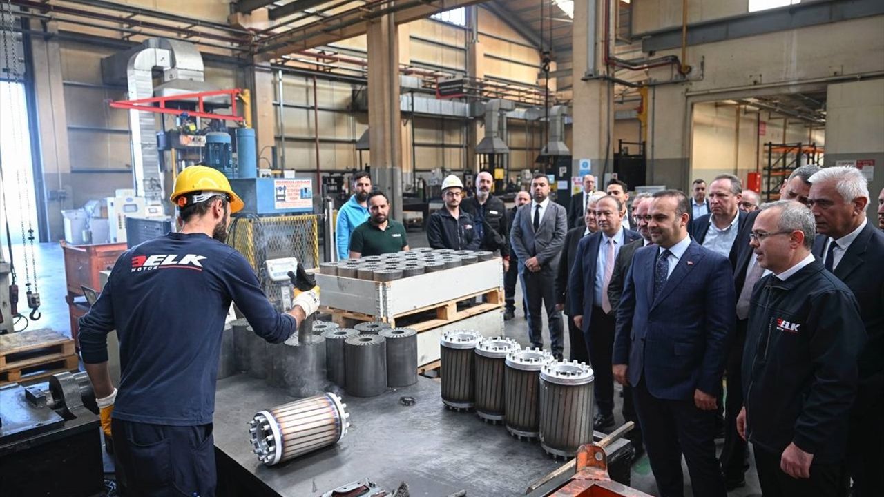 Sanayi ve Teknoloji Bakanı Kacır Tekirdağ'da Makina İmalatçıları Toplantısında Konuştu