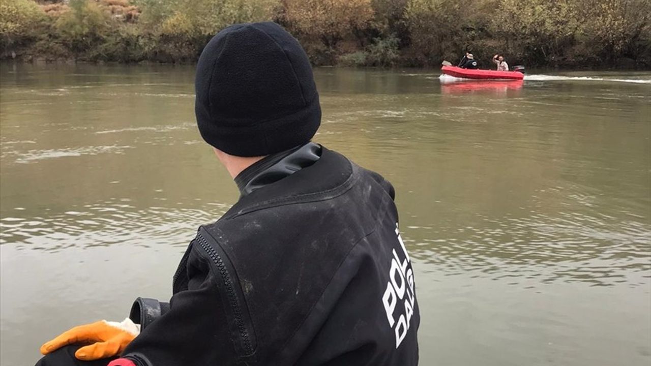 Şırnak'ta Kaybolan Genç İçin Arama Çalışmaları Sürüyor