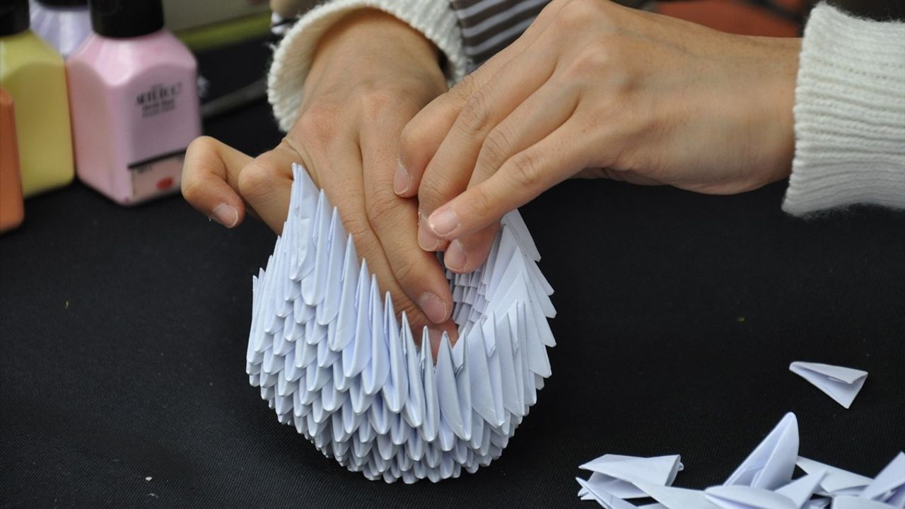 Süreyya Norkhodjaeva: Origami ve Özbek Kültürü Bir Araya Geliyor