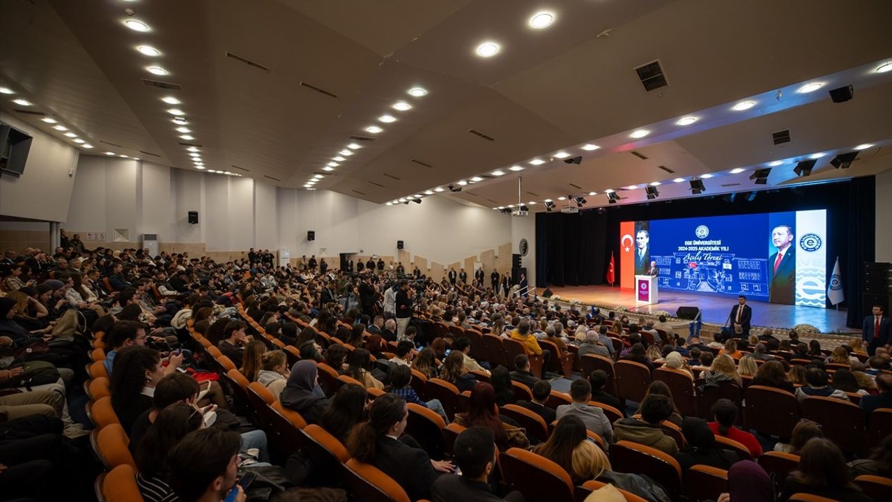 TBMM Başkanı Kurtulmuş'tan Ege Üniversitesi'nde Önemli Mesajlar