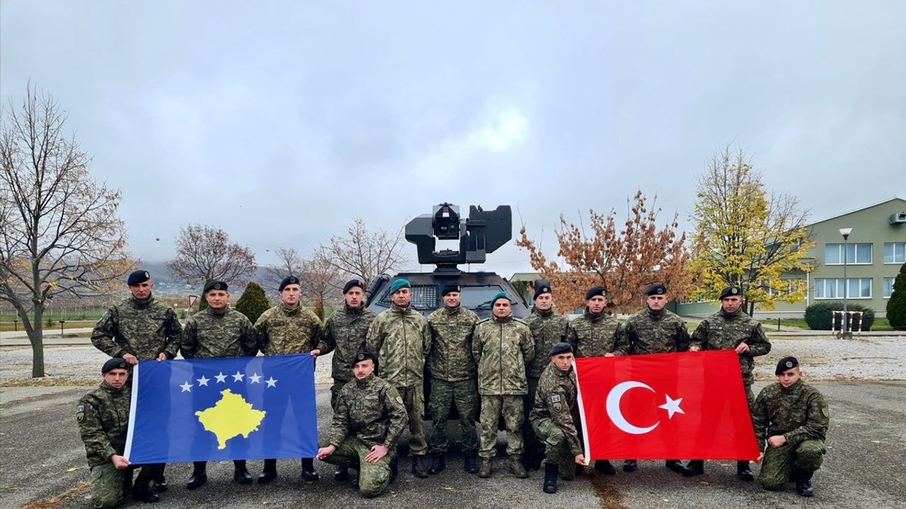 Türk Askeri, Kosovalı Askerlere Sarp Silah Sistemi Eğitimi Verdi