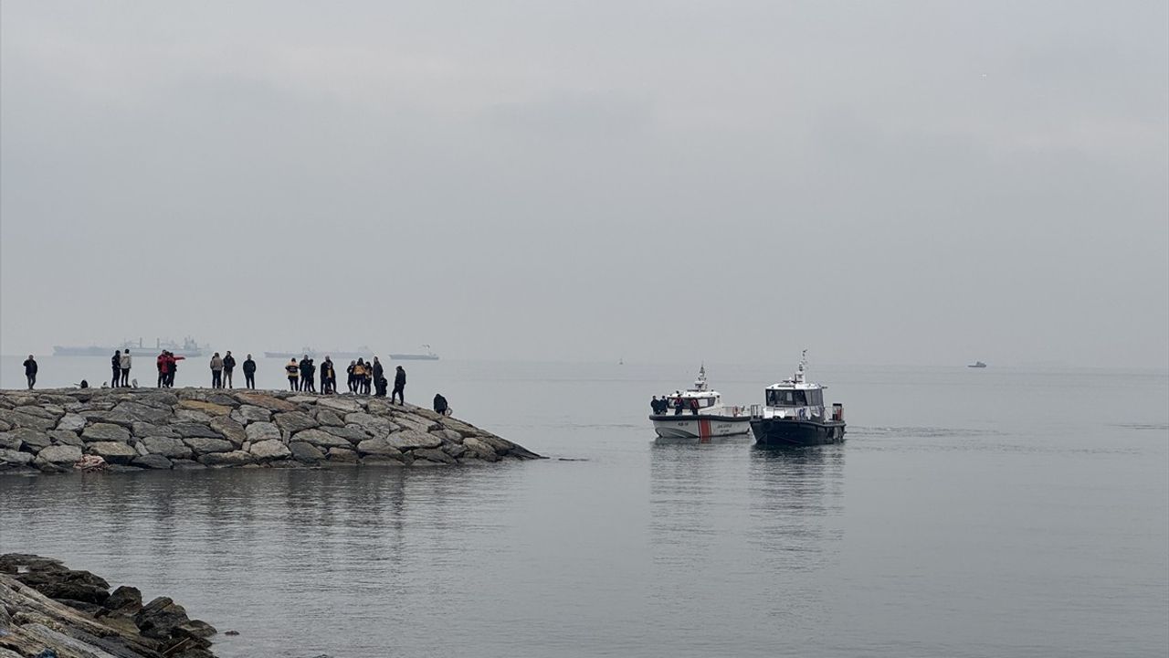 Tuzla Sahilinde İki Ceset Bulundu