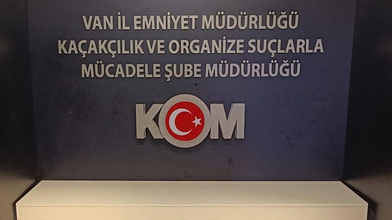 Van'da Gümrük Kaçağı Altın Yakalandı