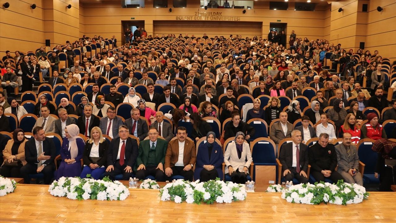 Zonguldak'ta Kadına ve Çocuğa Yönelik Şiddetle Mücadele Çalıştayı