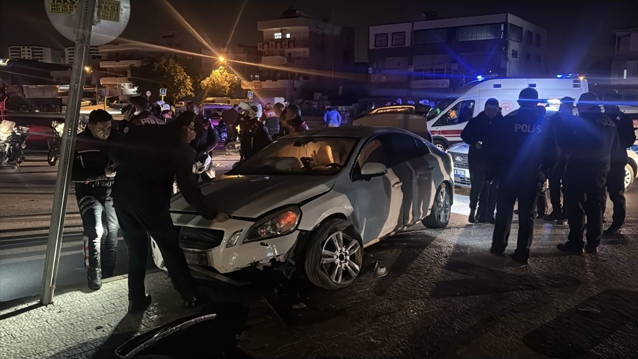 Adana'da Kovalamaca Sonrası 2 Polis Yaralandı