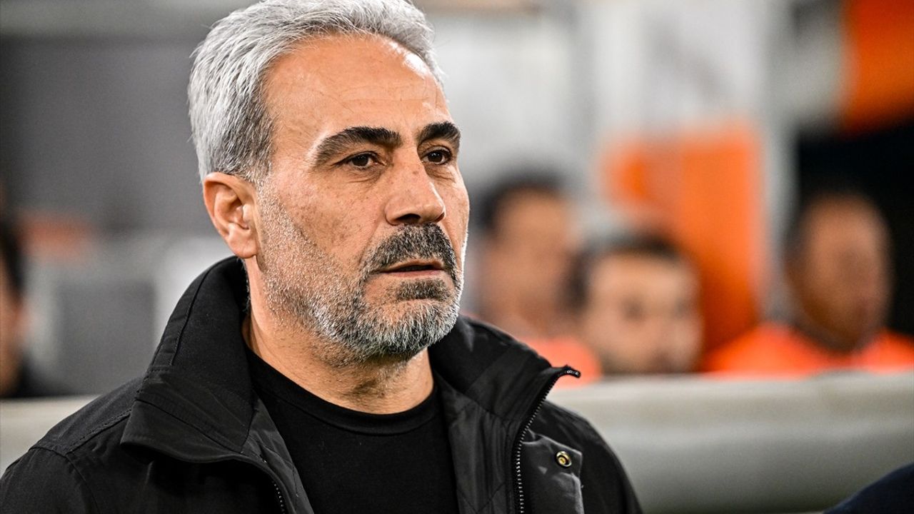 Adana Demirspor, Beşiktaş'ı İlk Yarıda Geride Bıraktı