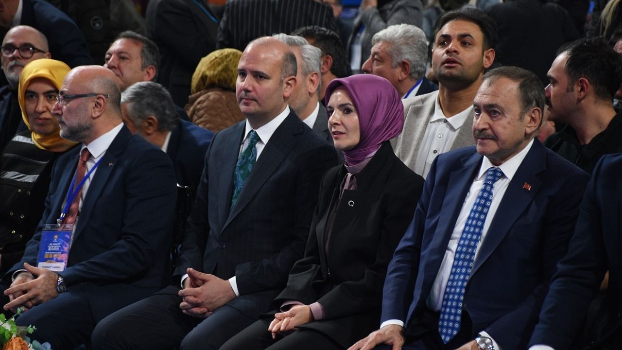 Afyonkarahisar'da AK Parti İl Kongresi: Türkiye'nin Geleceği İçin Birlik Vurgusu