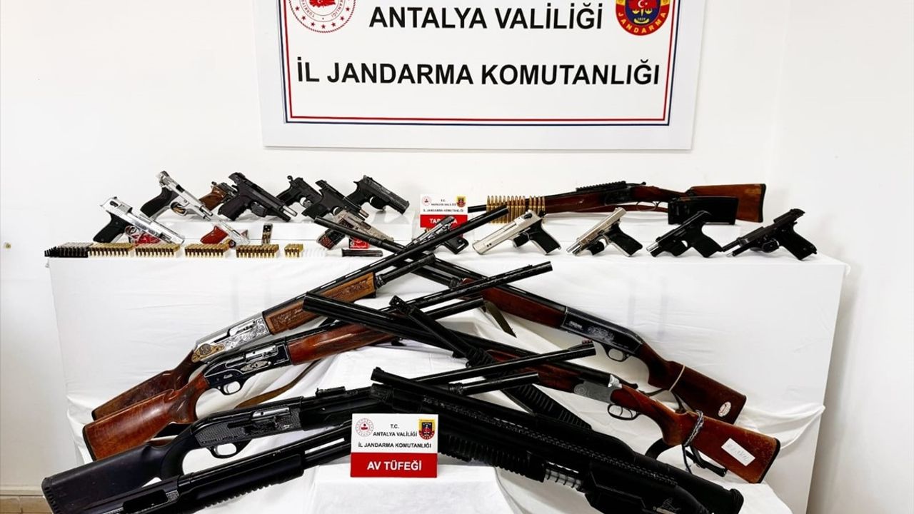 Alanya'da Uyuşturucu ve Silah Kaçakçılığına Büyük Operasyon