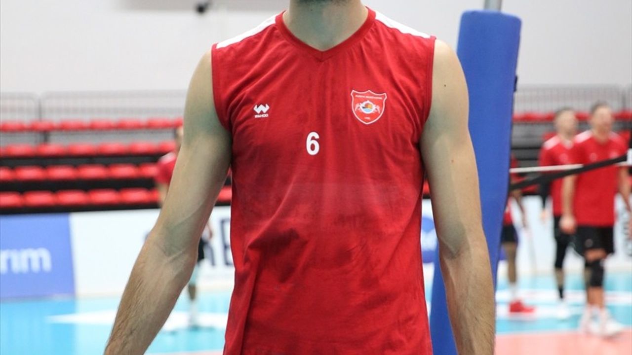 Alanya'nın Voleybolcusu Bardia Saadat Zirveye Çıkmayı Hedefliyor