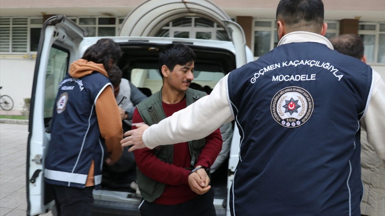 Amasya'da Düzensiz Göçmenlere Operasyon