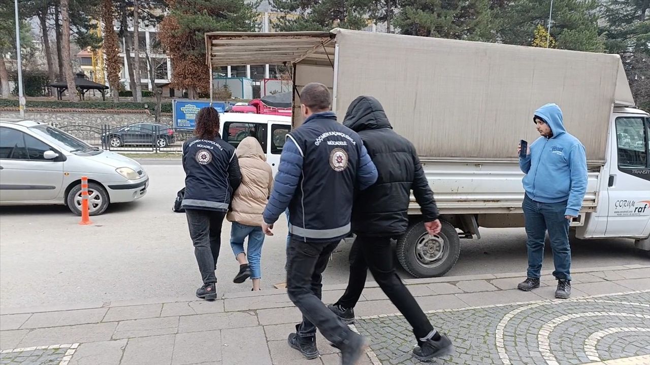 Amasya'da Göçmen Kaçakçılığı Operasyonu: İki Tutuklama