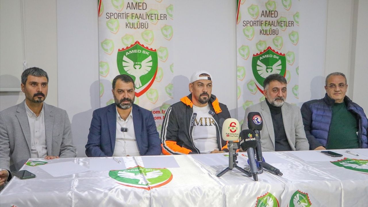 Amed Sportif Faaliyetler Teknik Direktörü Servet Çetin'in Takım Değerlendirmesi
