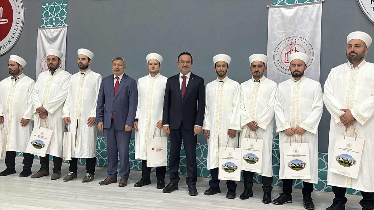 Antalya'da 89 Din Görevlisi Mezun Oldu