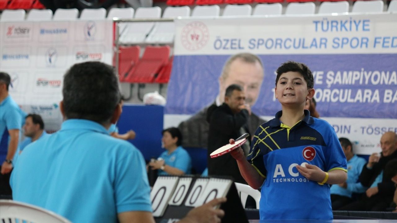 Antalya'da Özel Sporcular Masa Tenisi Şampiyonası Gerçekleşti