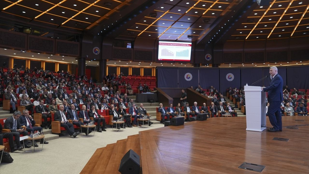 Bakan Bolat, Hedef Pazar ABD Zirvesi'nde Türkiye-ABD İlişkilerini Değerlendirdi