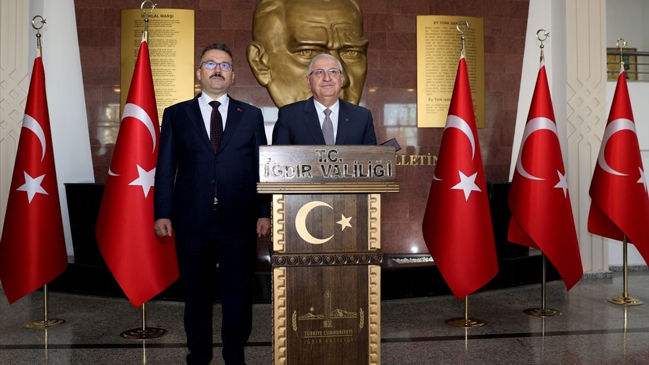 Bakan Güler, Iğdır Valiliği'ni Ziyaret Etti