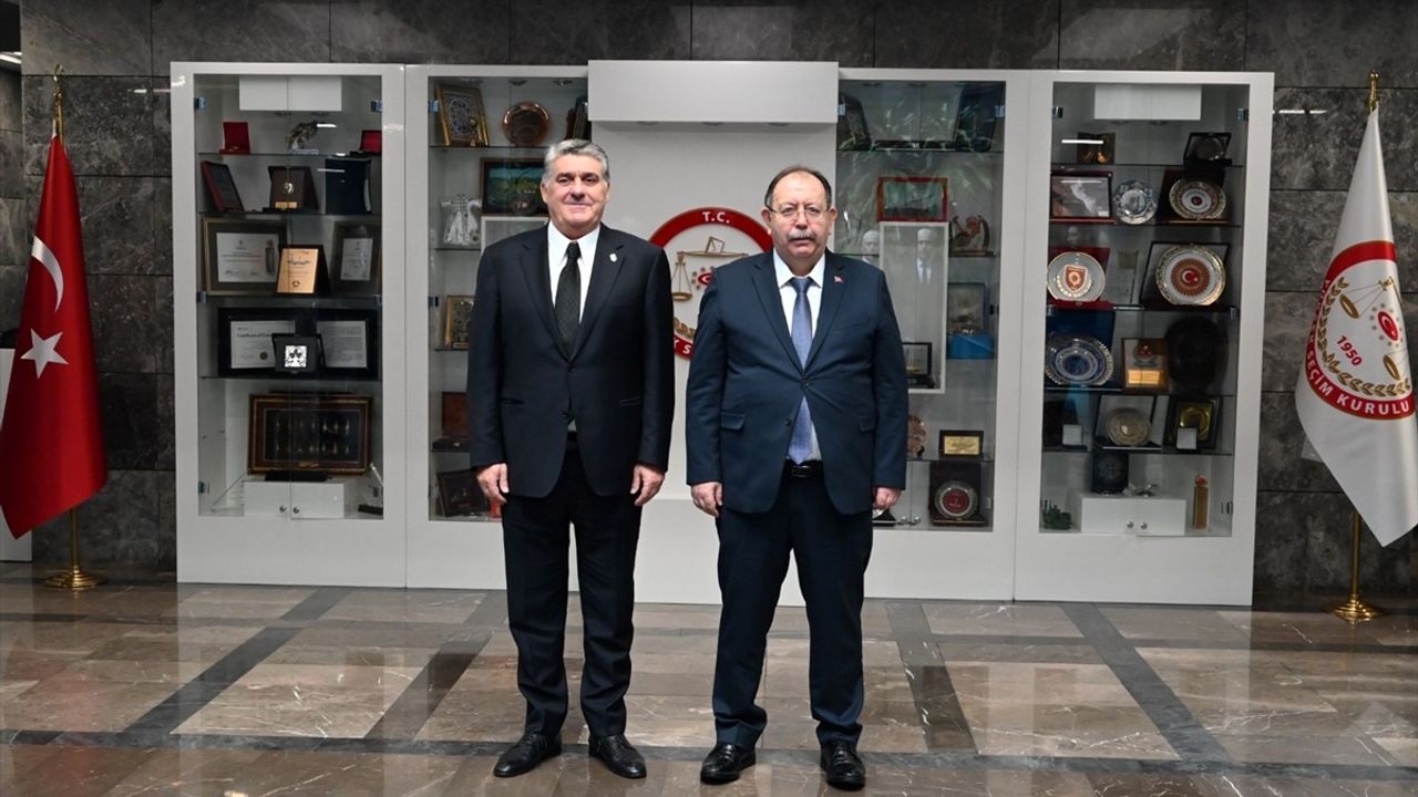 Beşiktaş Başkan Adayı Serdal Adalı YSK Başkanı Yener'i Ziyaret Etti