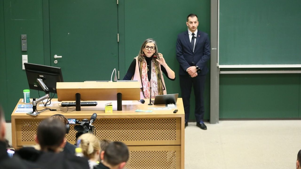 BM Raportörü Albanese'den Gazze'deki Eylem Çağrısı