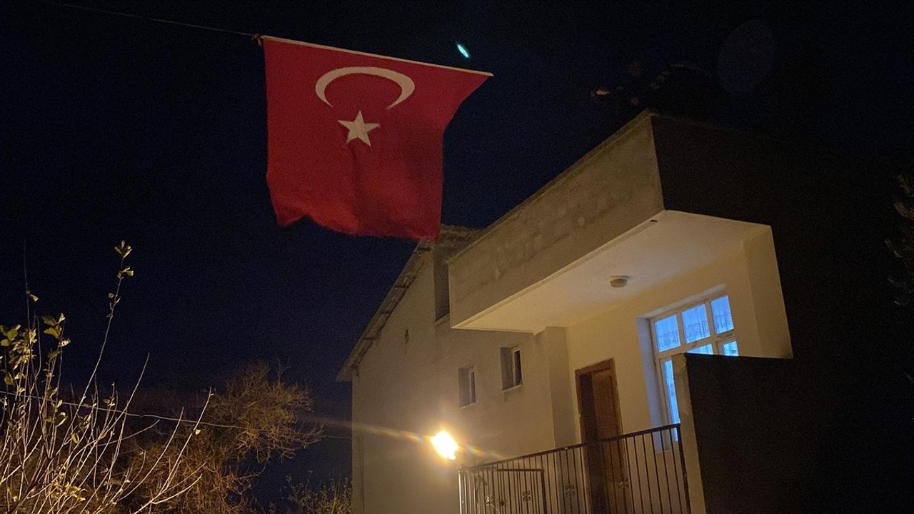 Bursa'da Mahkemede Açılan Ateş Sonucu Jandarma Uzman Erbaş Nurettin Yaşar Şehit Oldu