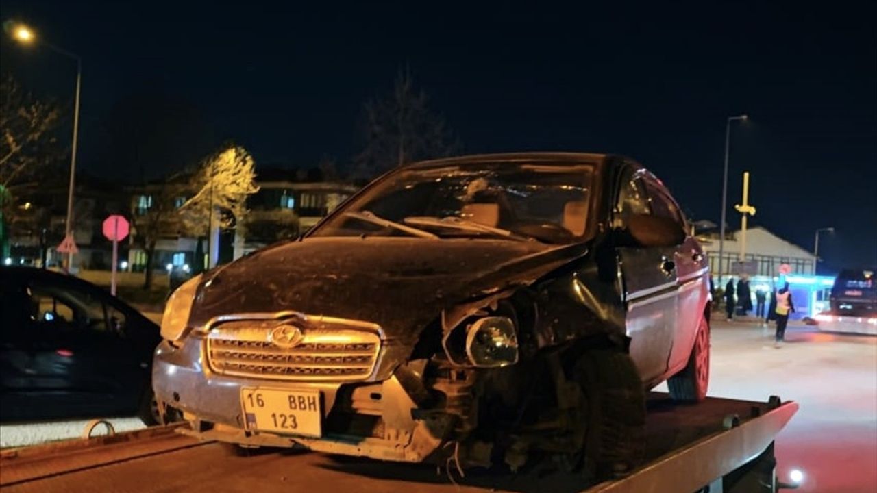 Bursa İnegöl'de Trafik Kazası: 4 Yaralı