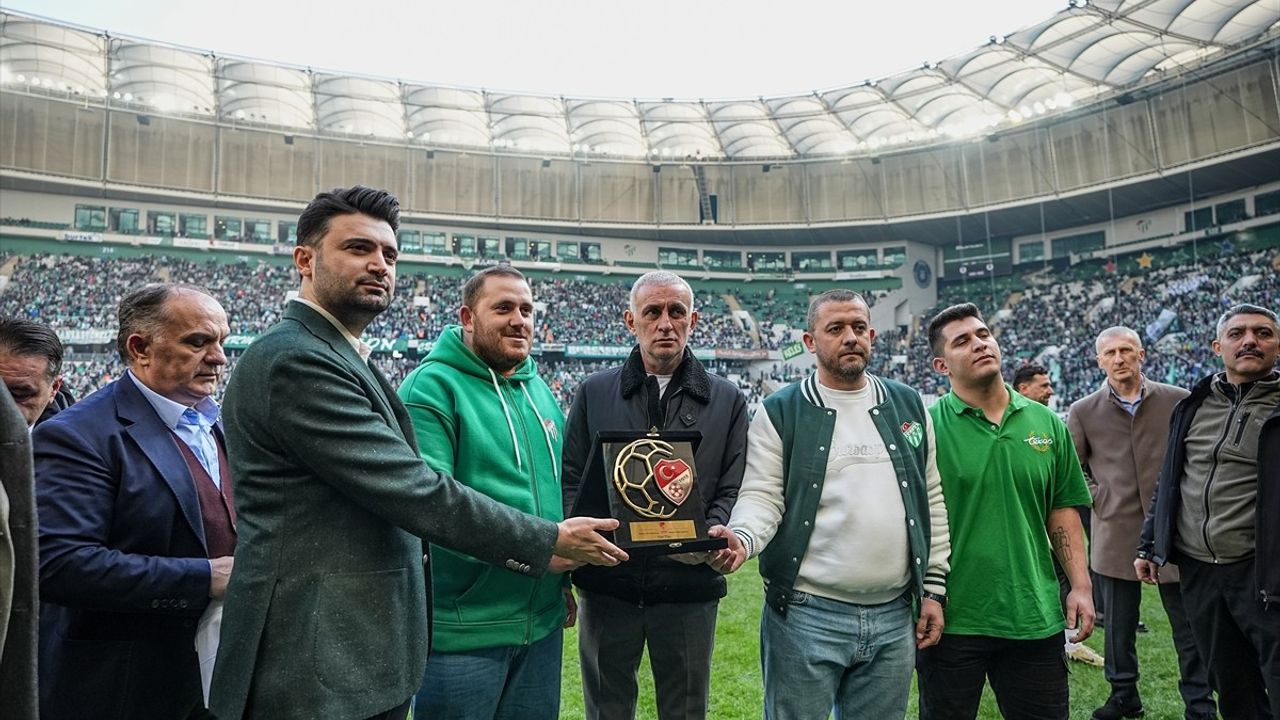 Bursaspor'a Fair Play Ödülü Verildi