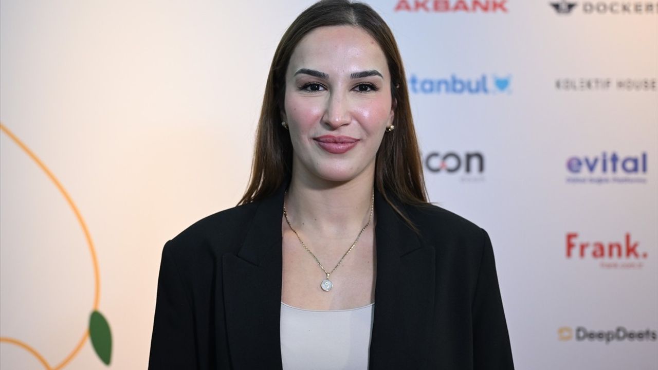 Buse Tosun Çavuşoğlu: Zirvede Kalma Hedefi
