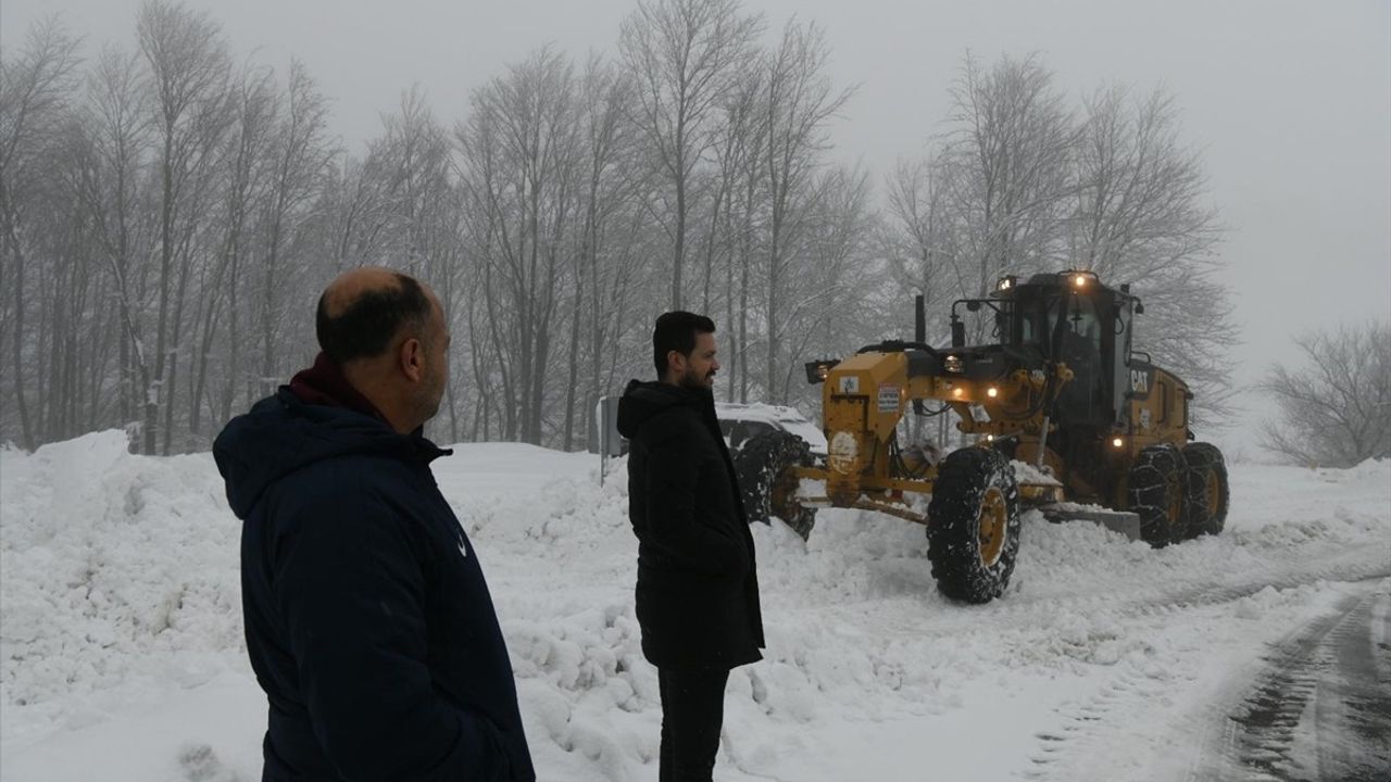 Çanakkale'de Karla Mücadele Çalışmaları Devam Ediyor