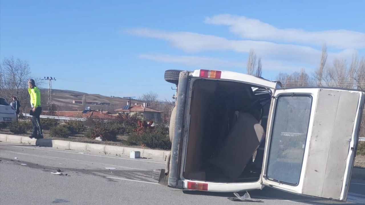 Çorum'da Feci Kaza: 1 Ölü, 3 Yaralı