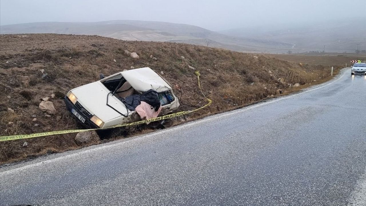 Çorum'da Trafik Kazası: Sürücü Hayatını Kaybetti, Eşi Yaralı