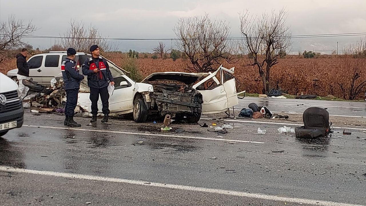 Denizli'de Kaza: 3 Kişi Hayatını Kaybetti