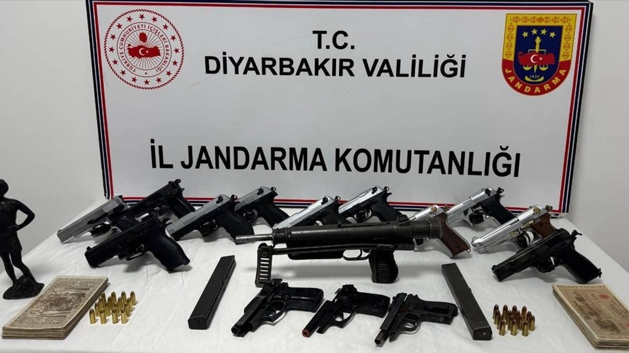 Diyarbakır'da Ruhsatsız Silah Ticareti