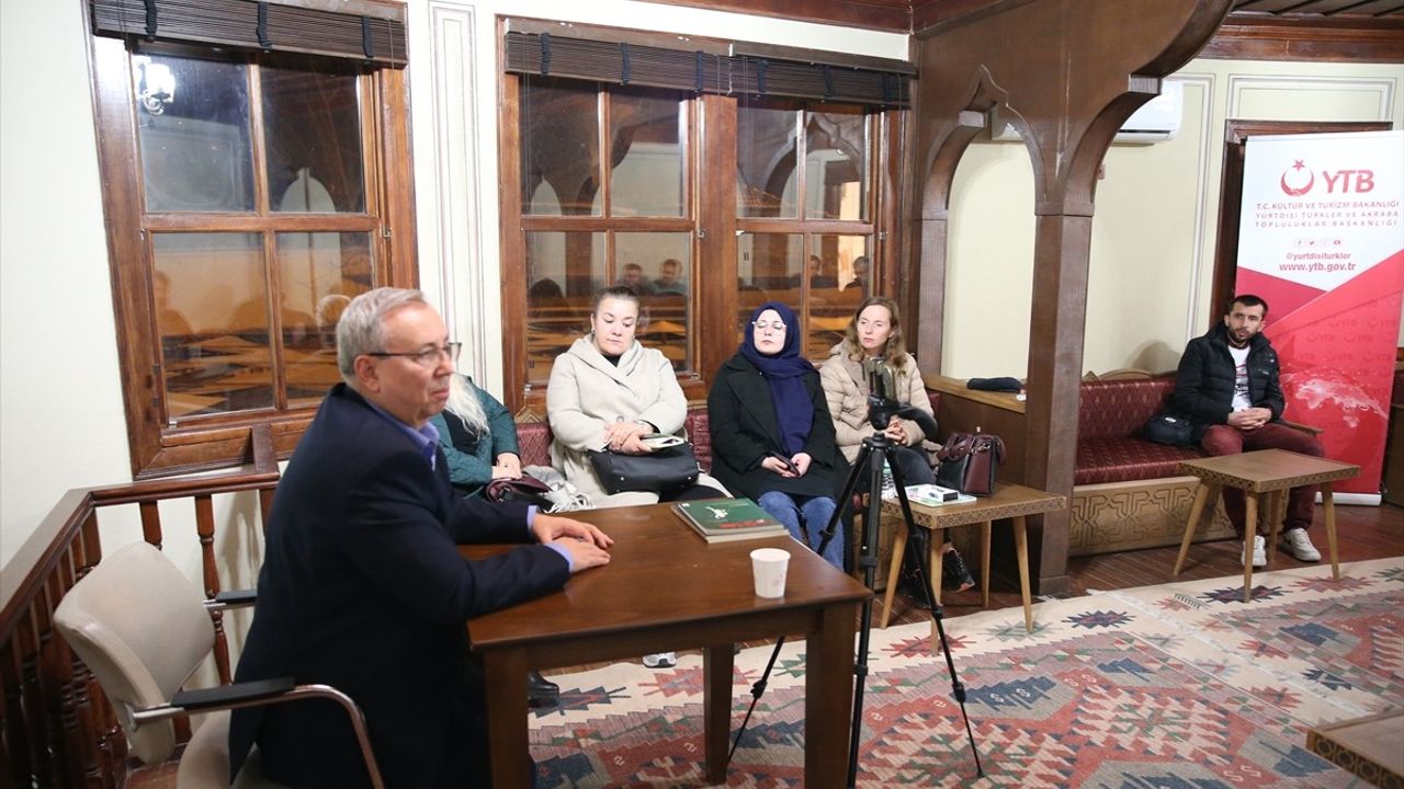 Edirne'de 'Balkanlar ve Edirne' Konulu Söyleşi Gerçekleştirildi