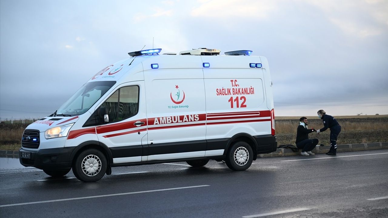 Edirne'de Trafik Kazası: 3 Yaralı