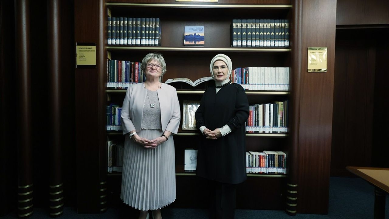 Emine Erdoğan ve Zsuzsanna Nagy'den Ortak Kültürel İşbirliği Vurgusu