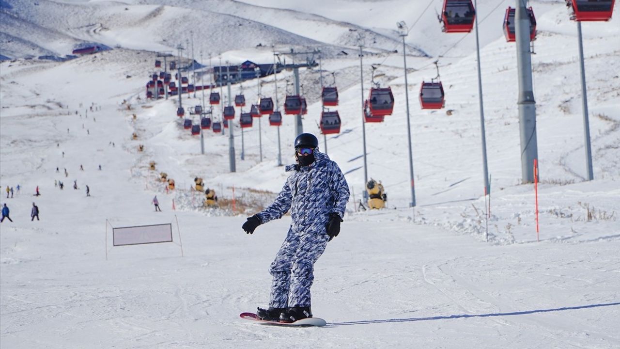 Erciyes Kayak Merkezi'nde Yoğun İlgi