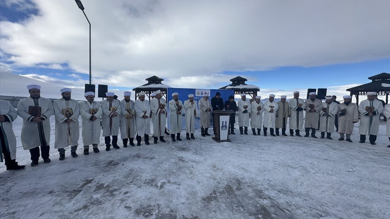 Erzurum'da 500 Yıllık '1001 Hatim' Geleneği Başladı