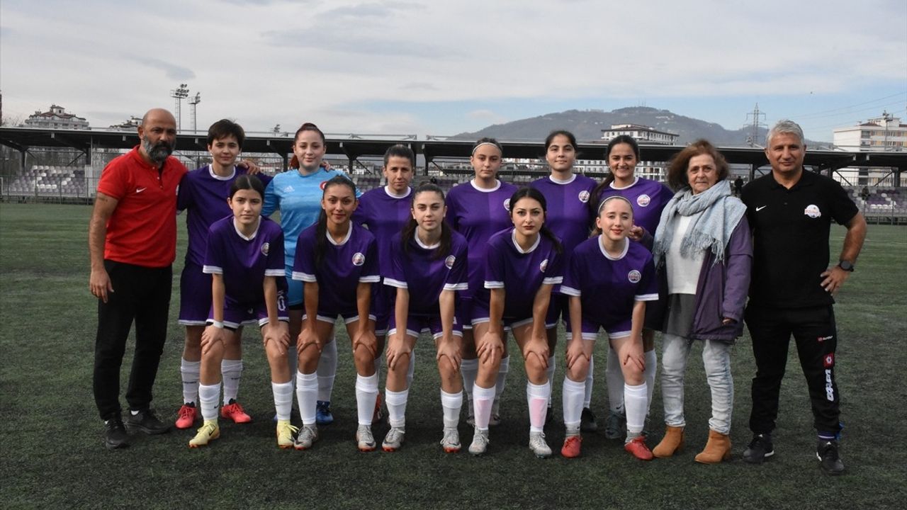 Ezgi Yurdakul'un Futbol Yolculuğu: Aile Bağları ve Spor Tutkusu