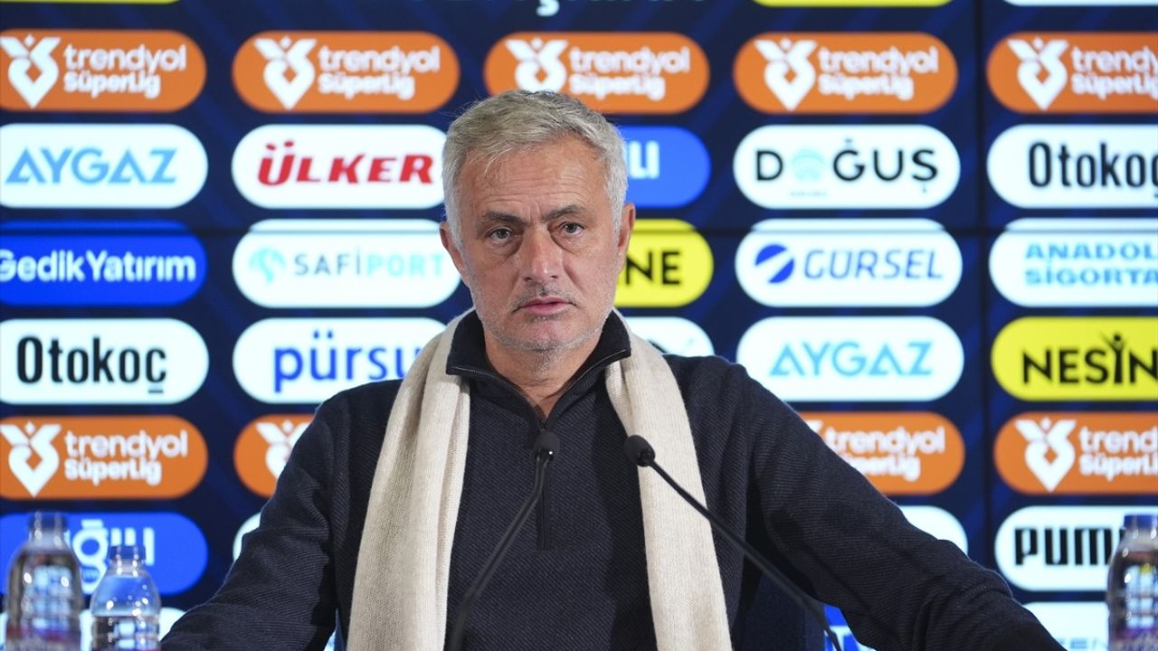 Fenerbahçe, RAMS Başakşehir'i 3-1 ile Geçti: Mourinho'nun Değerlendirmeleri