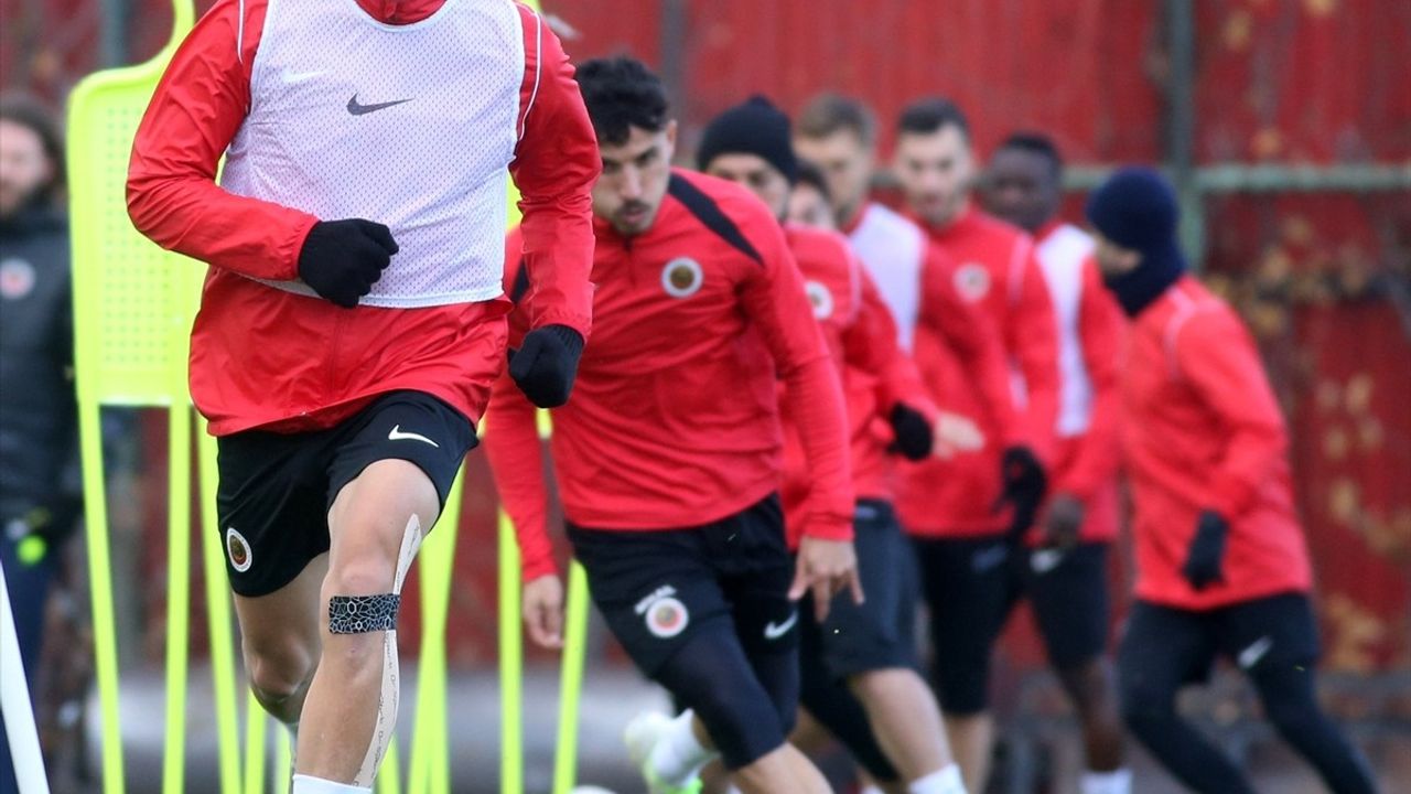 Gençlerbirliği Taktik Çalışmalarına Devam Ediyor