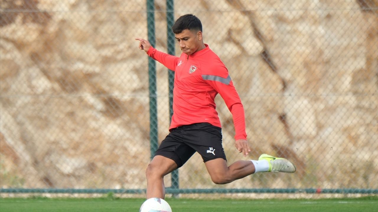 Hatayspor Deplasmanda RAMS Başakşehir'e Hazırlanıyor