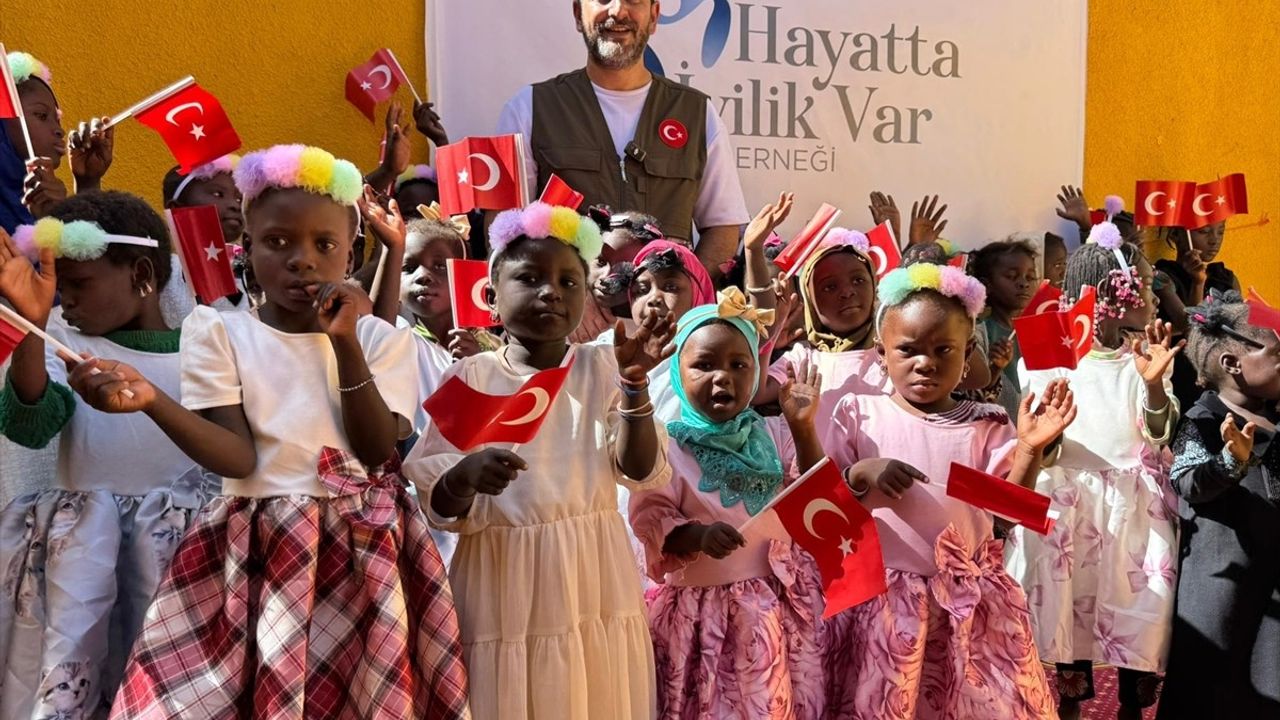 Hayatta İyilik Var Derneği Burkina Faso'daki Su Kuyularını Onarıyor