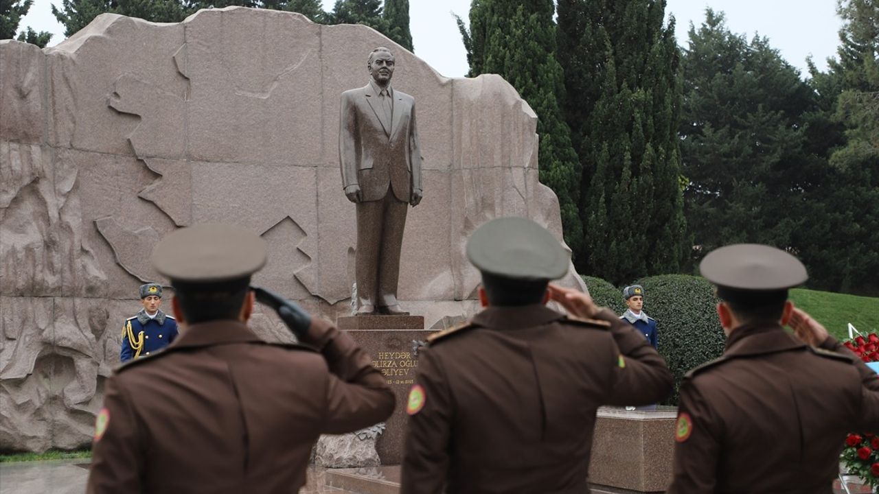 Haydar Aliyev'in Vefatının 21. Yıldönümü Anma Töreni Düzenlendi