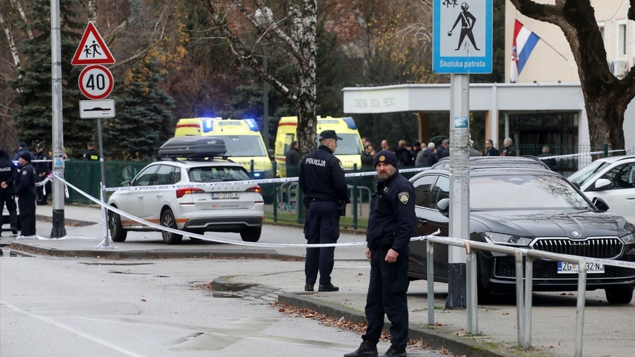 Hırvatistan'da Okulda Bıçaklı Saldırı: 1 Öğrenci Hayatını Kaybetti