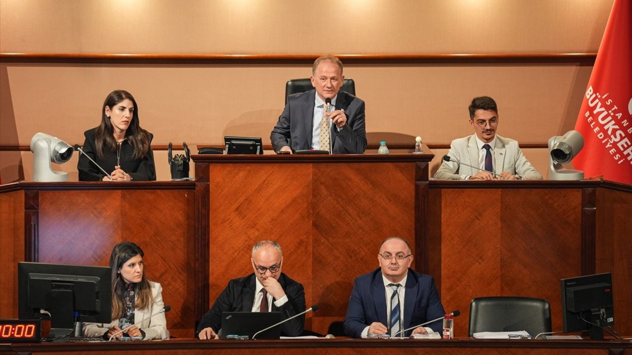 İBB Meclisi'nde Sivil Toplum Kuruluşlarına Tahsisler İptal Edildi