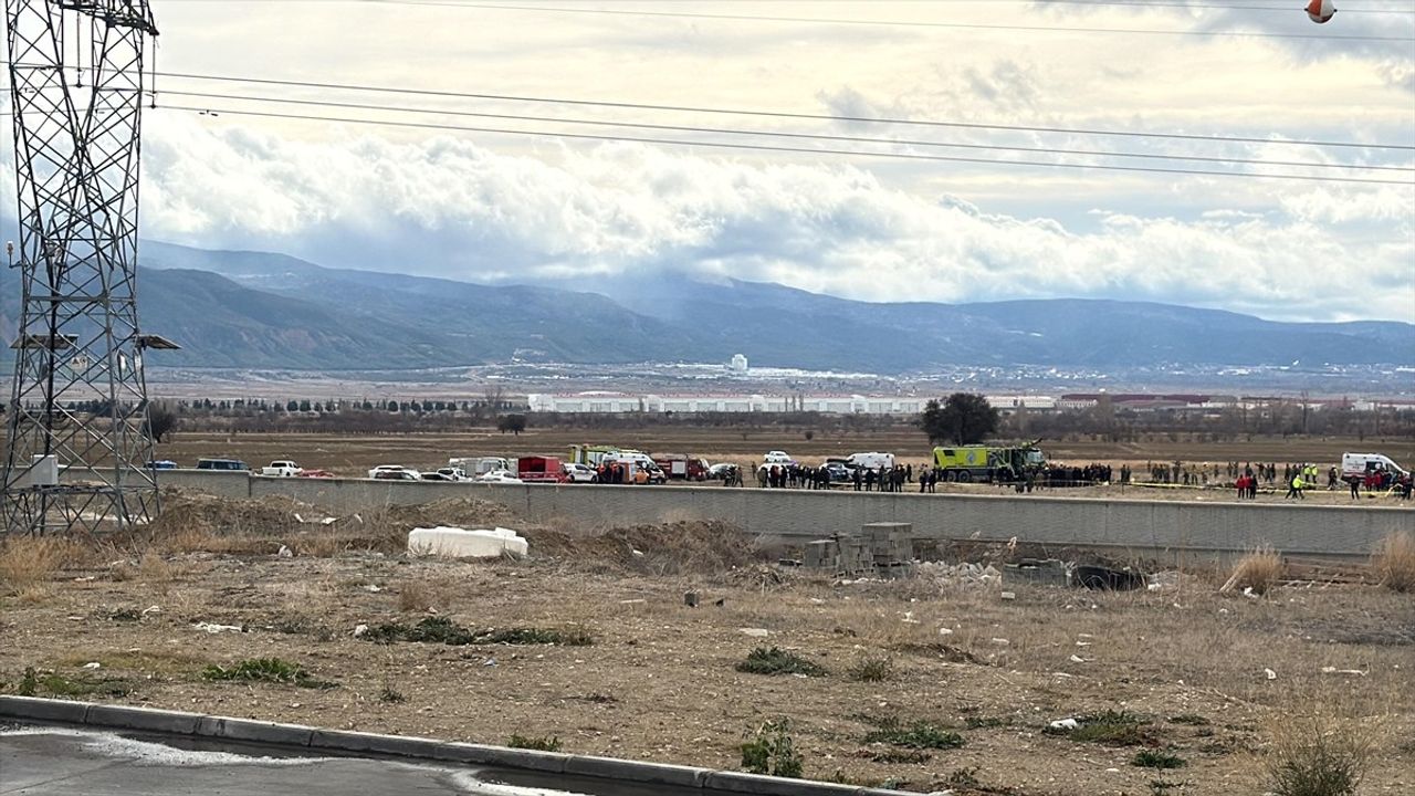 Isparta'da Askeri Helikopter Kazası: 5 Şehit