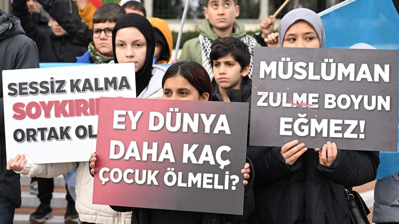 İstanbul'da Çocuklar, Filistin'deki Soykırımı Kınadı